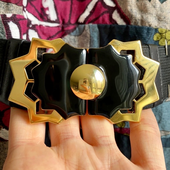 MARNI Flower Print Dress with a belt - Picture 3 of 11